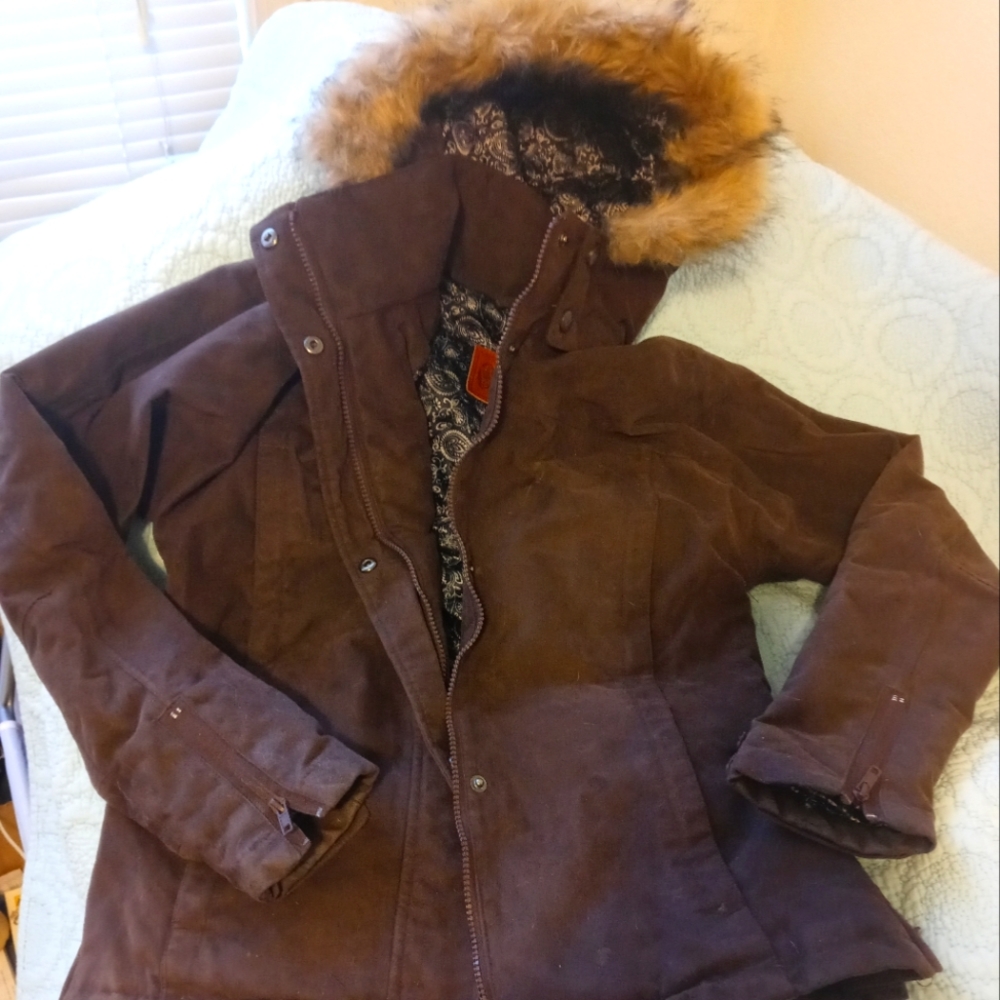 Outback Trading Co. Gold Cup
